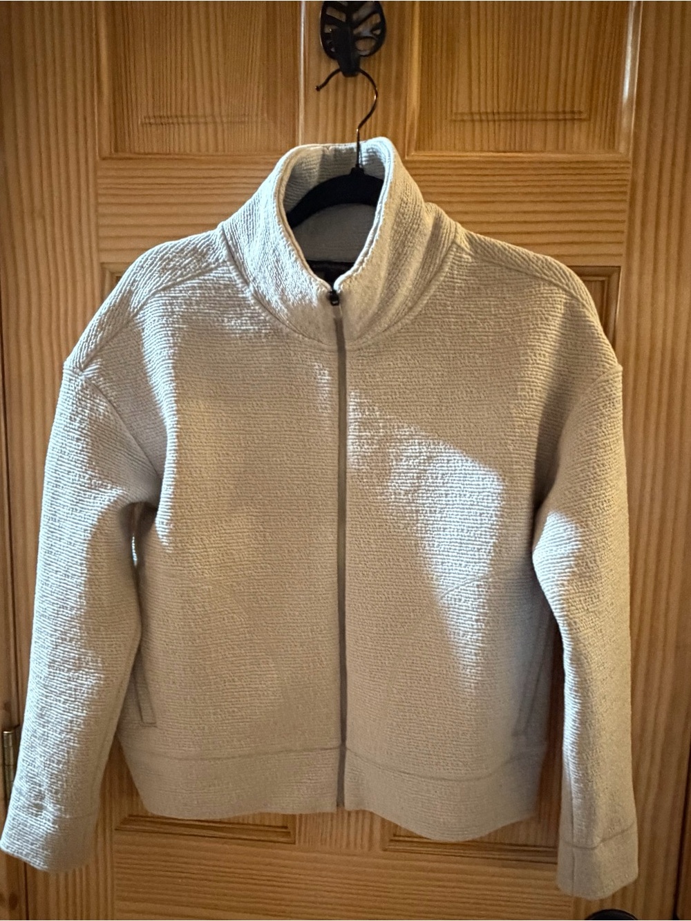 Banana Republic Light Gray Textured Zip-Up Teddy Jacket Capsule Wardrobe Size XS